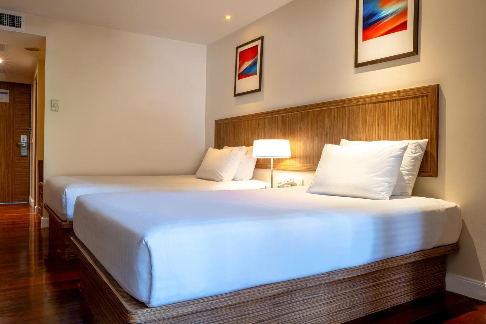 Holiday Inn Resort Phuket Surin Beach By Ihg Praia de Surin Exterior foto