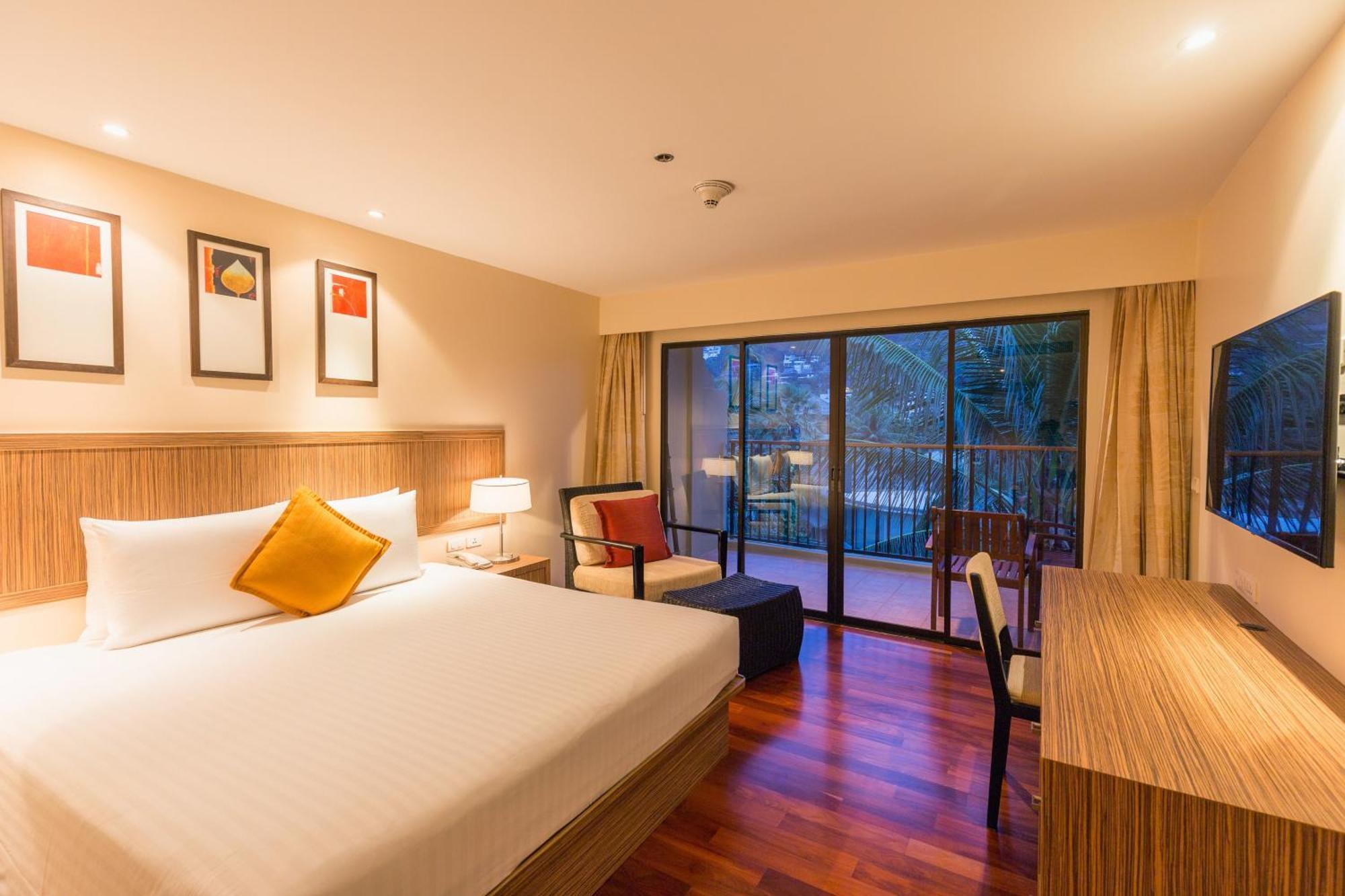 Holiday Inn Resort Phuket Surin Beach By Ihg Praia de Surin Exterior foto