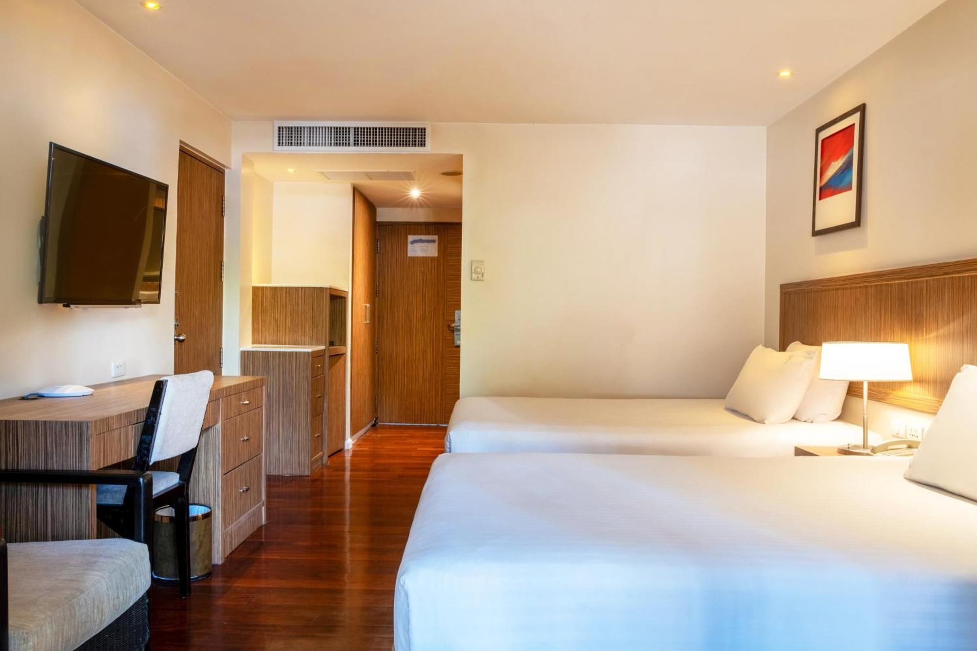 Holiday Inn Resort Phuket Surin Beach By Ihg Praia de Surin Exterior foto