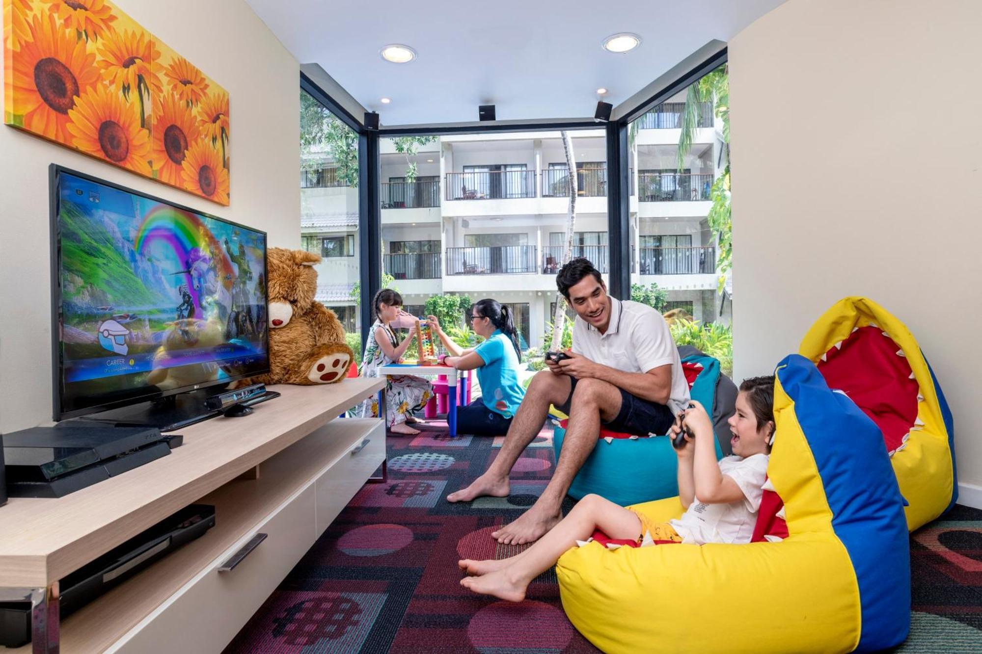 Holiday Inn Resort Phuket Surin Beach By Ihg Praia de Surin Exterior foto