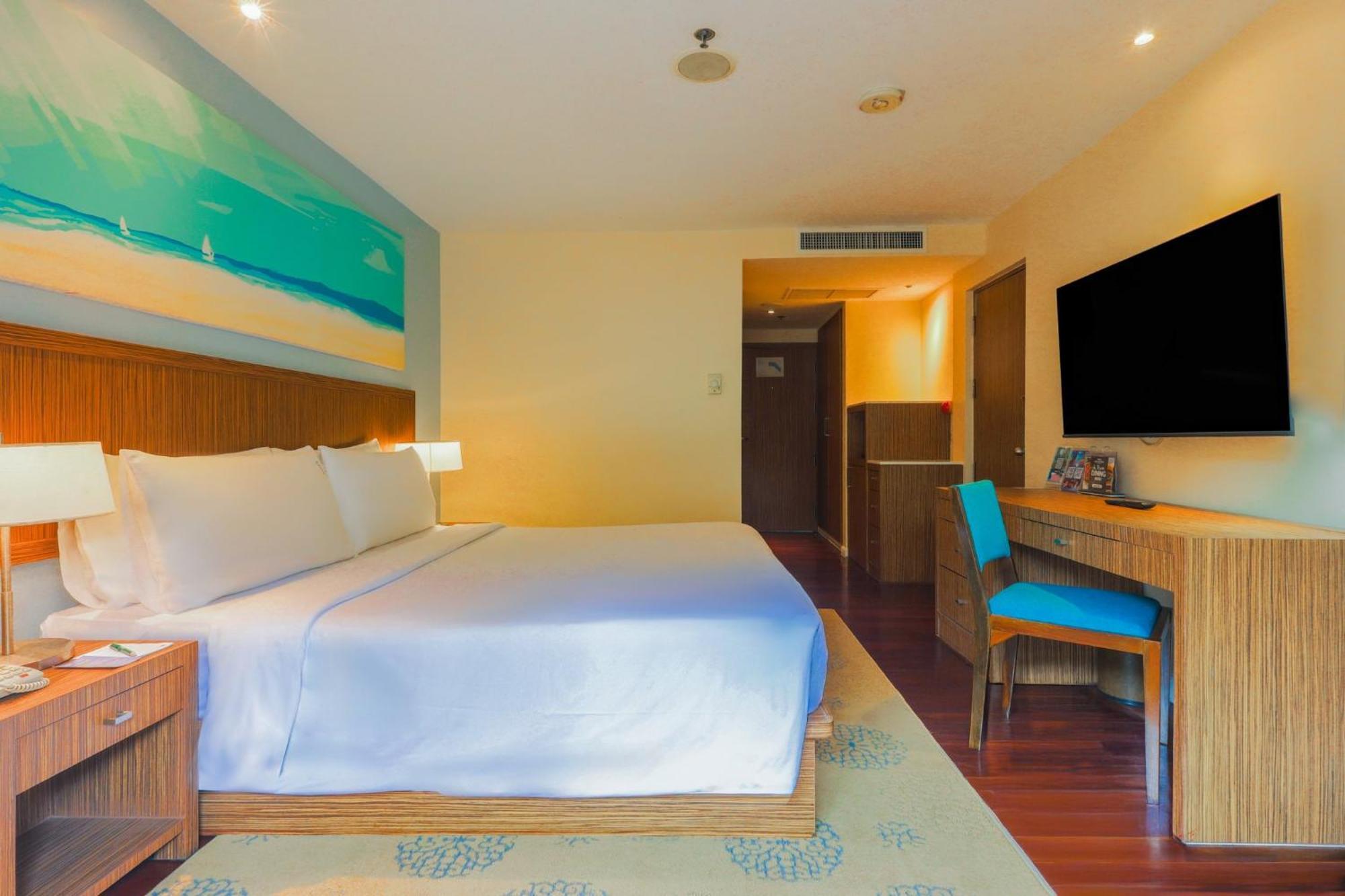 Holiday Inn Resort Phuket Surin Beach By Ihg Praia de Surin Exterior foto
