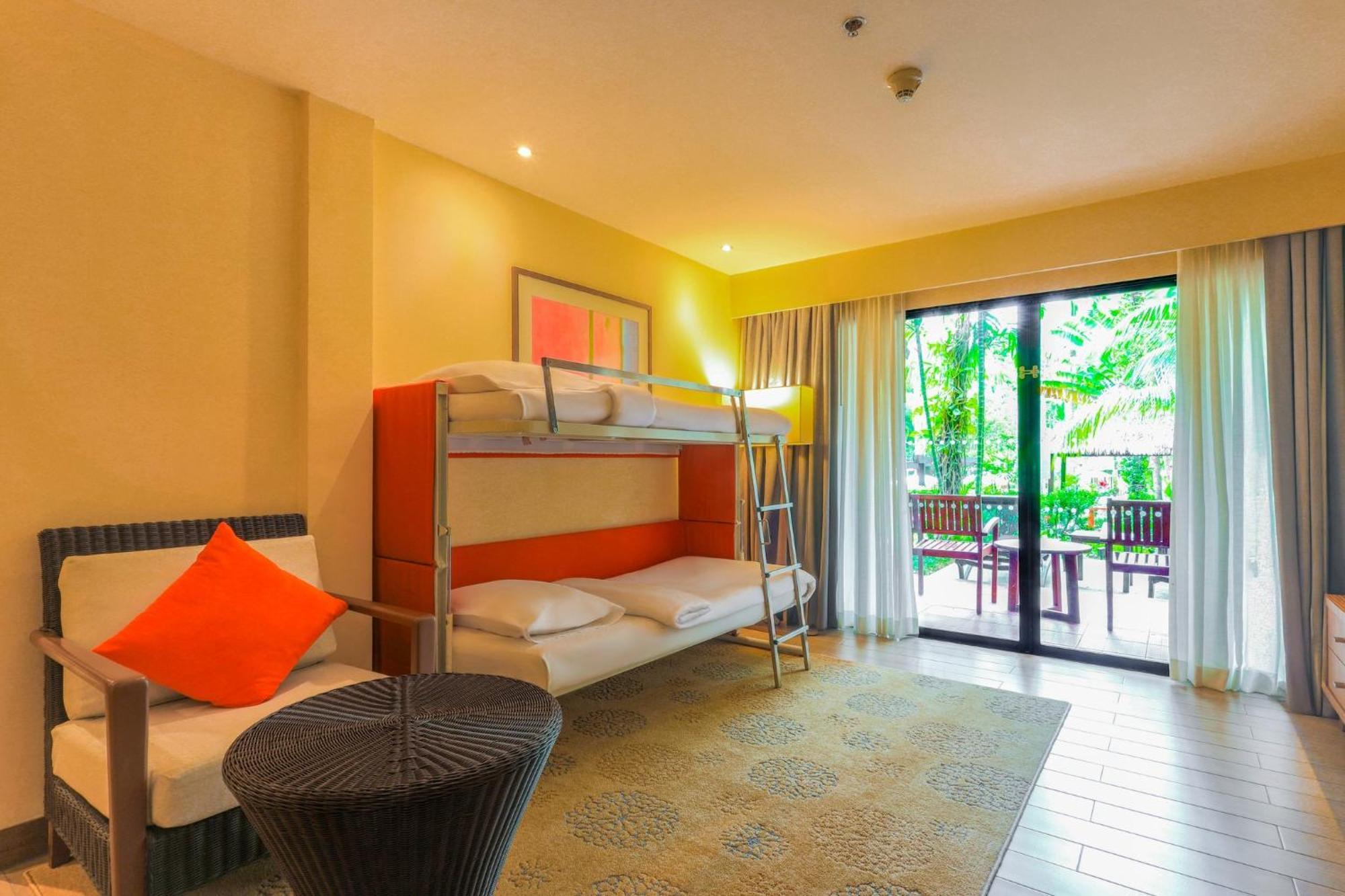 Holiday Inn Resort Phuket Surin Beach By Ihg Praia de Surin Exterior foto