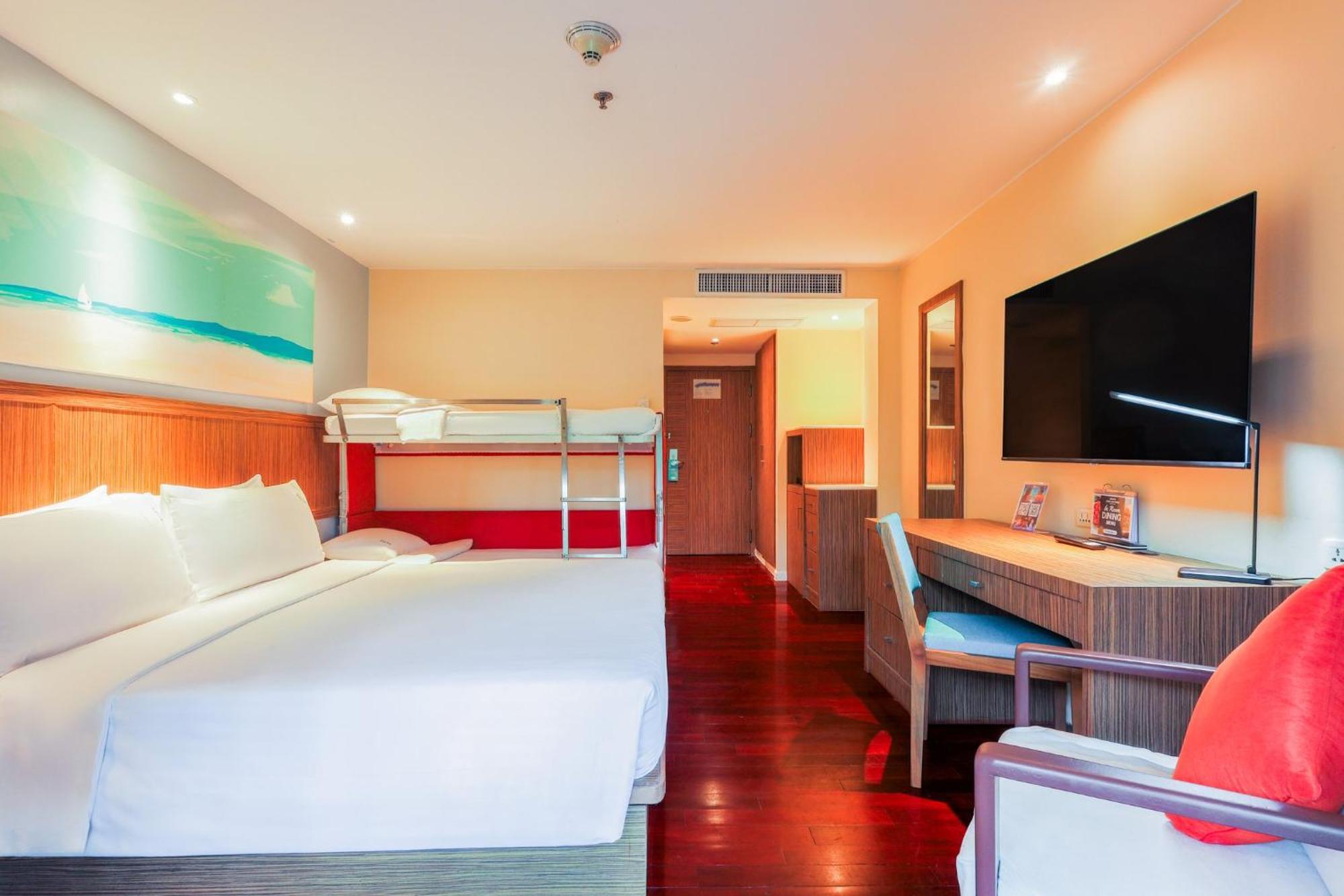 Holiday Inn Resort Phuket Surin Beach By Ihg Praia de Surin Exterior foto