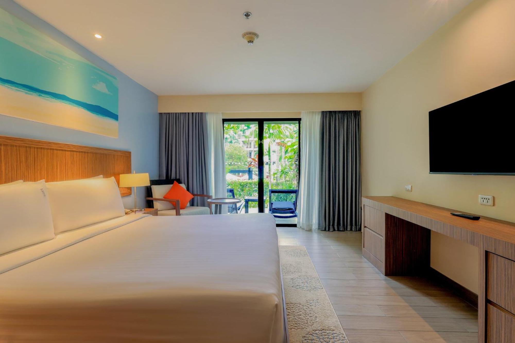 Holiday Inn Resort Phuket Surin Beach By Ihg Praia de Surin Exterior foto