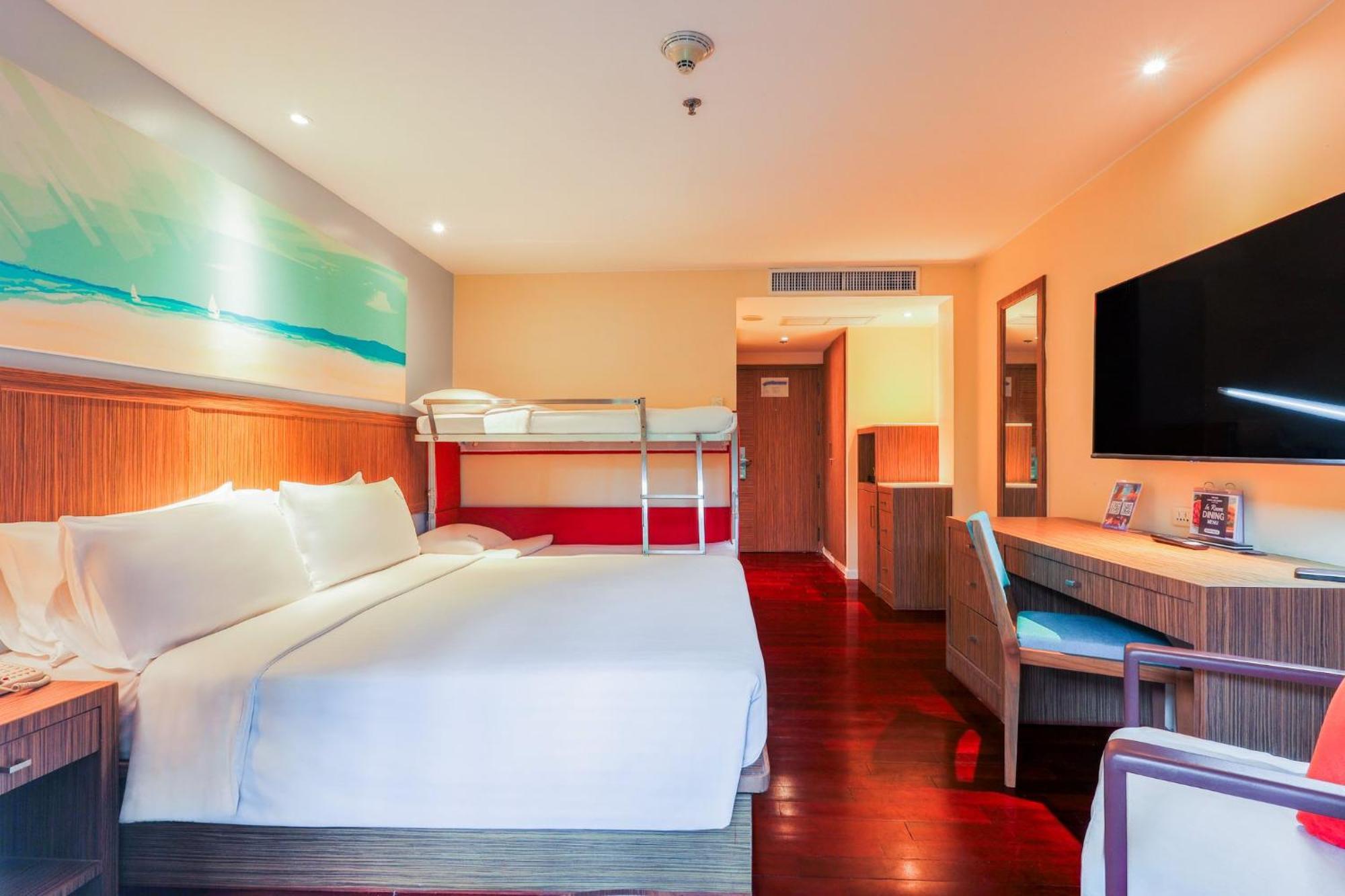 Holiday Inn Resort Phuket Surin Beach By Ihg Praia de Surin Exterior foto