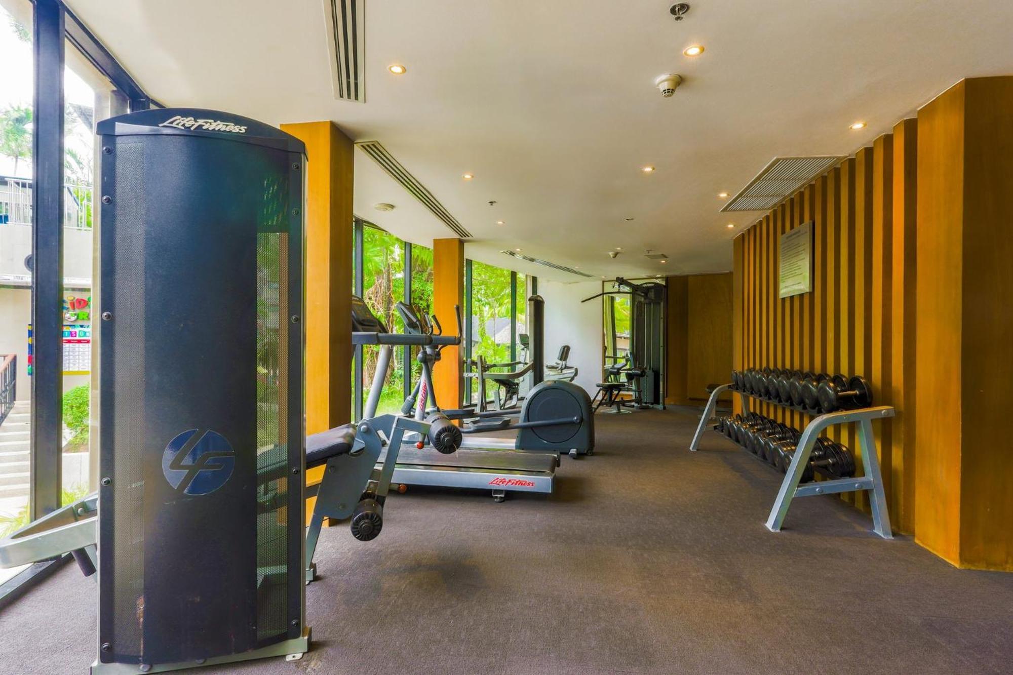 Holiday Inn Resort Phuket Surin Beach By Ihg Praia de Surin Exterior foto