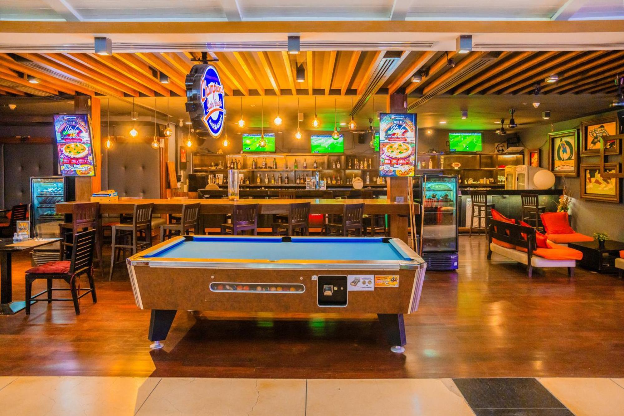 Holiday Inn Resort Phuket Surin Beach By Ihg Praia de Surin Exterior foto